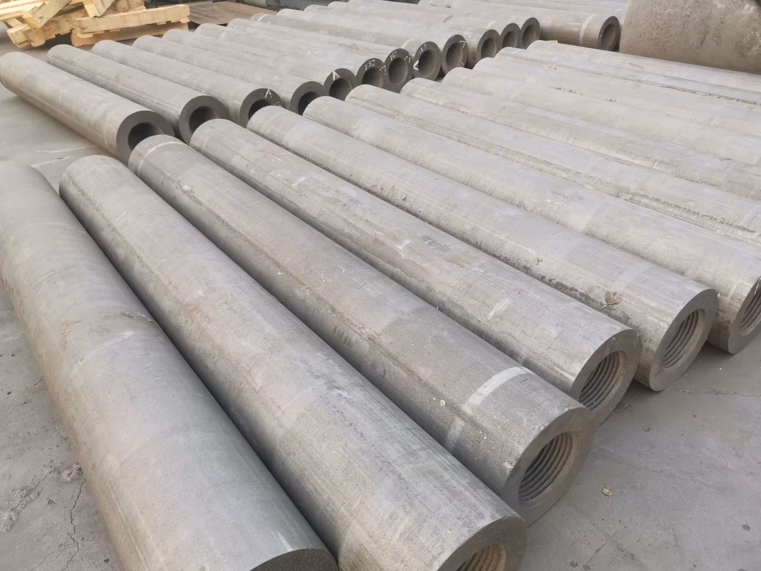 Carburizing agent